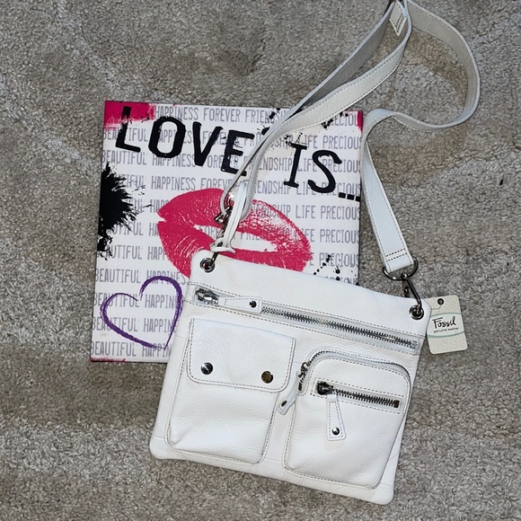 Fossil Handbags - NWT Fossil Crossbody Cream Leather—Perfect for Spring!